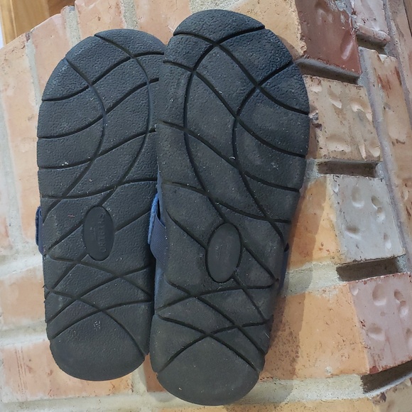 Earth Origin Clogs - Picture 5 of 5